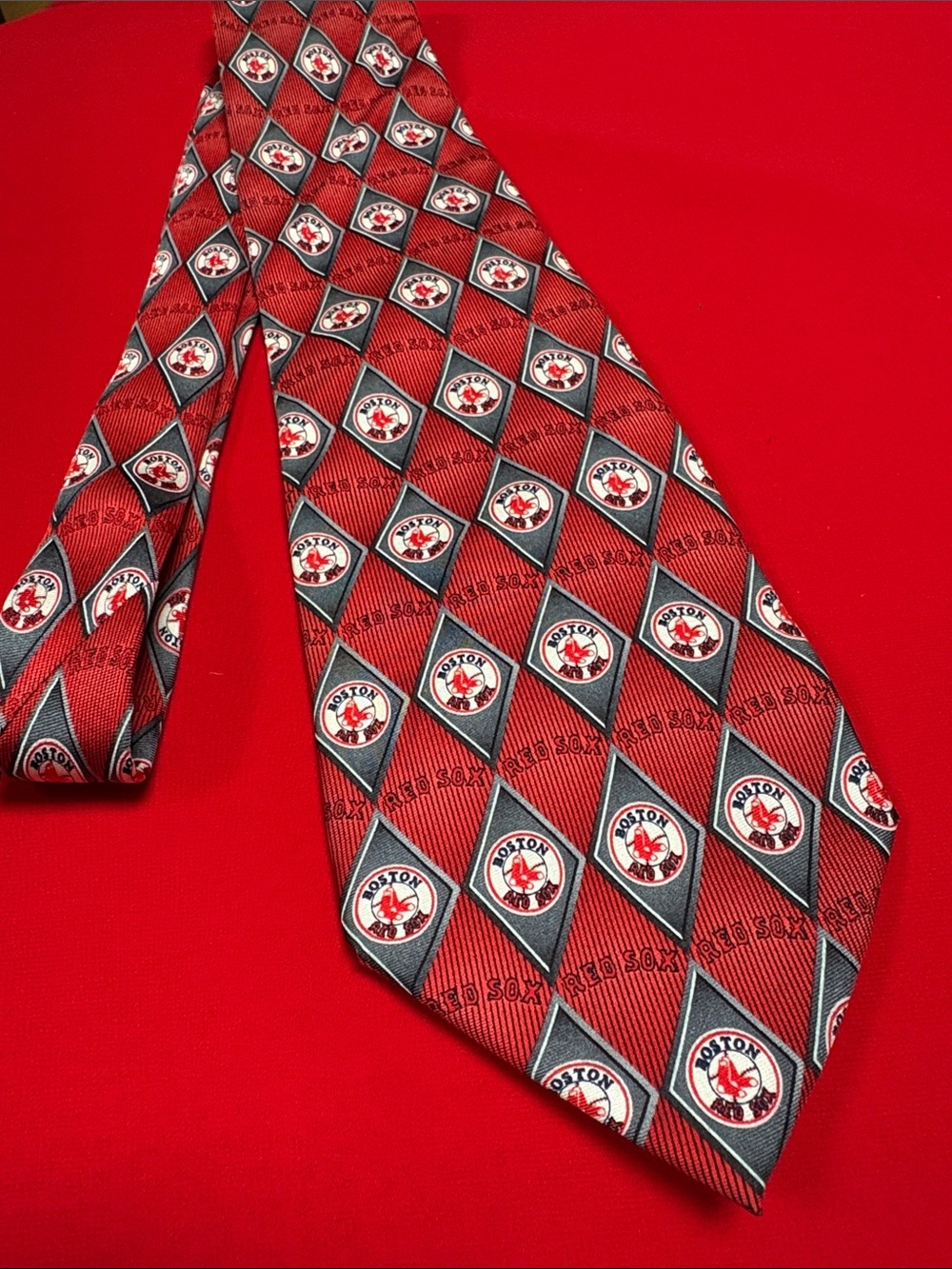 MLB Eagle neckwear Red Sox silk tie!!
